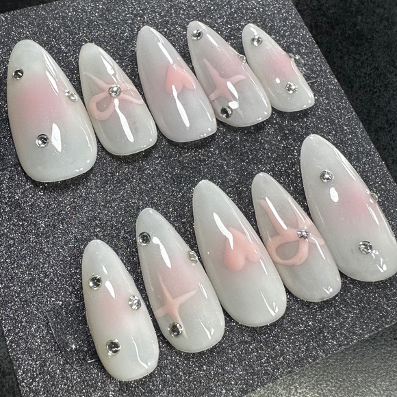 medium almond pink blushed handmade press on nails - Picture 3 of 5